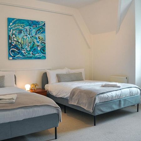 Spacious 3Br Victorian Cheltenham Loft Flat In Cotswolds - Free Parking Apartman Kültér fotó