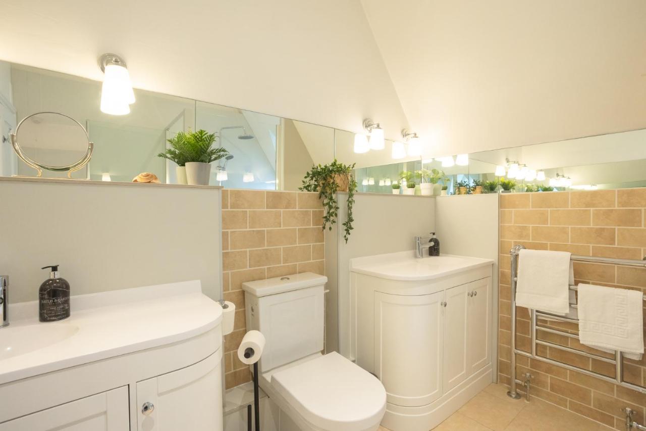 Spacious 3Br Victorian Cheltenham Loft Flat In Cotswolds - Free Parking Apartman Kültér fotó